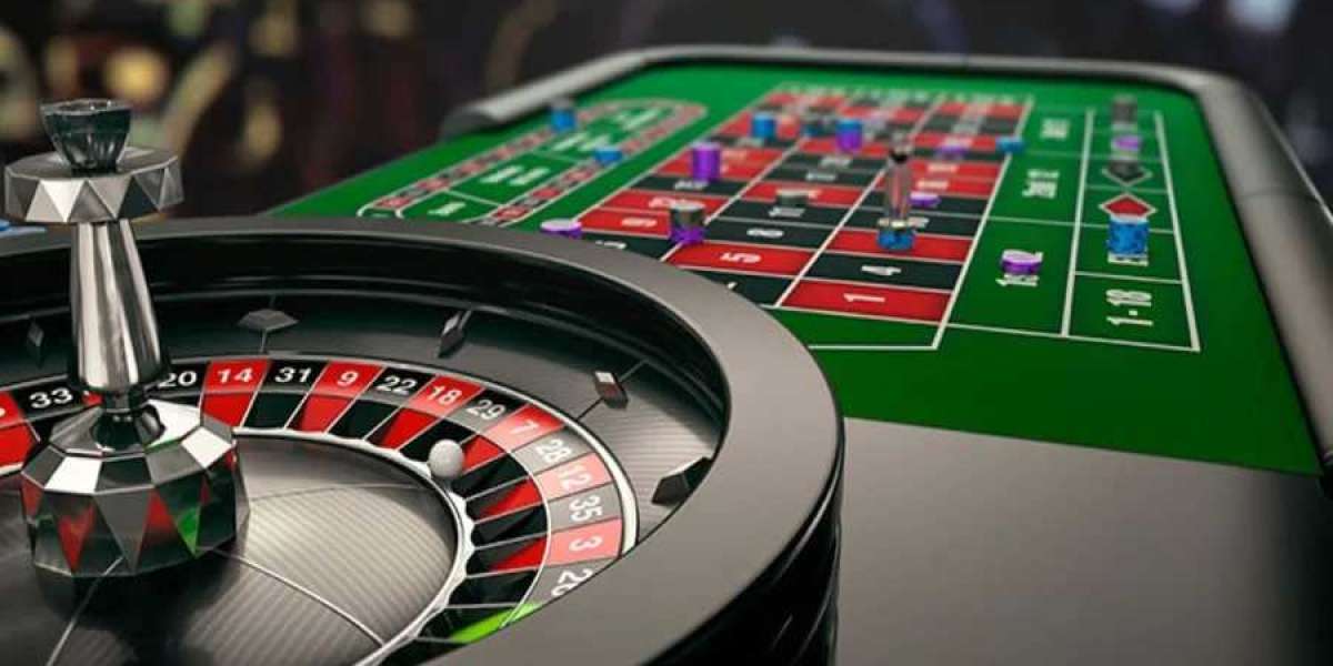 Mastering How to Play Online Baccarat