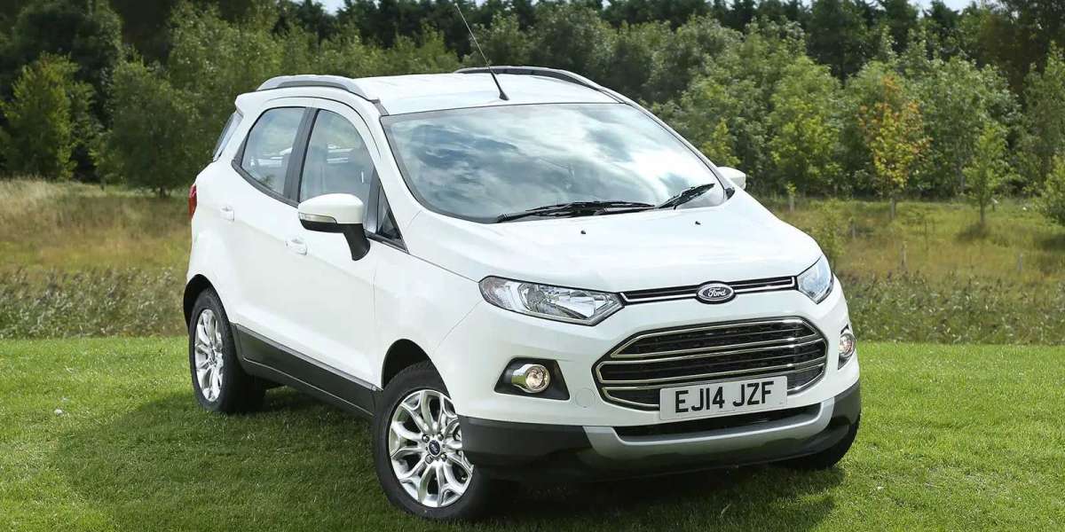 Descubra o EcoSport Freestyle 2015: Versatilidade e Estilo em Cada Detalhe