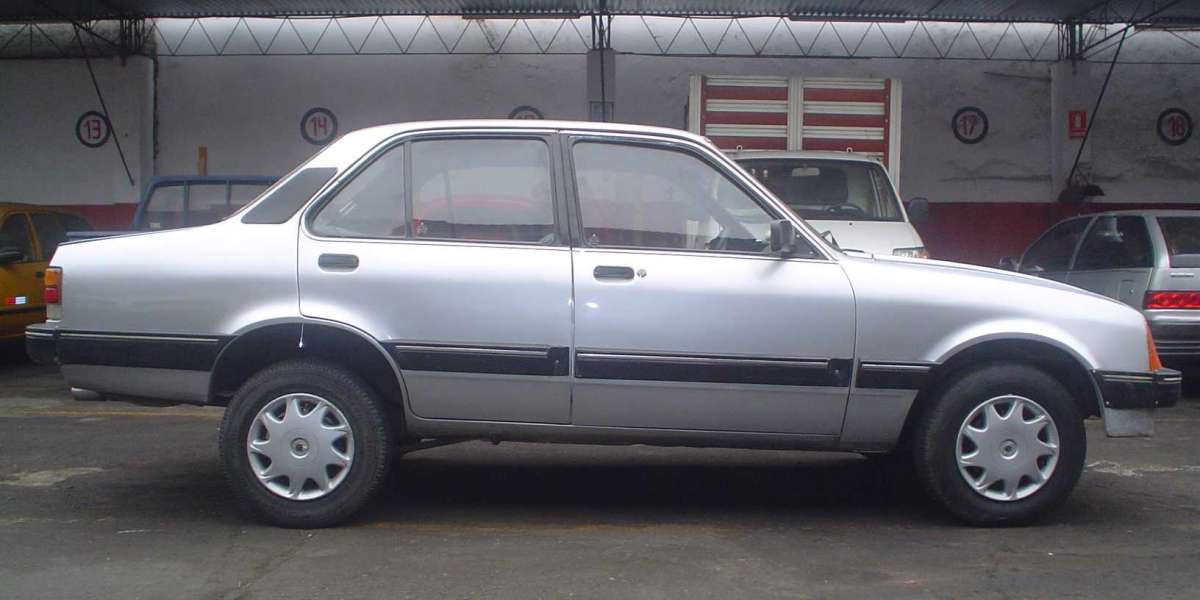 Chevette 1978 Azul: A Jóia Sobre Rodas que Encanta Gerações