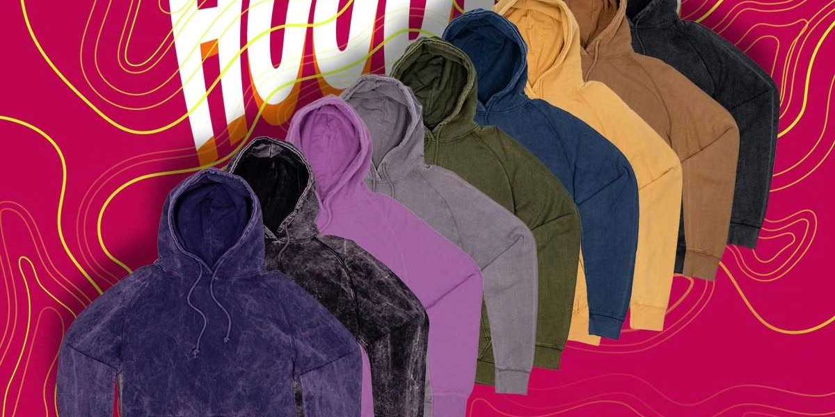 Streetwear Staples: Heavyweight T-Shirts and Hoodies You Can Buy in Bulk