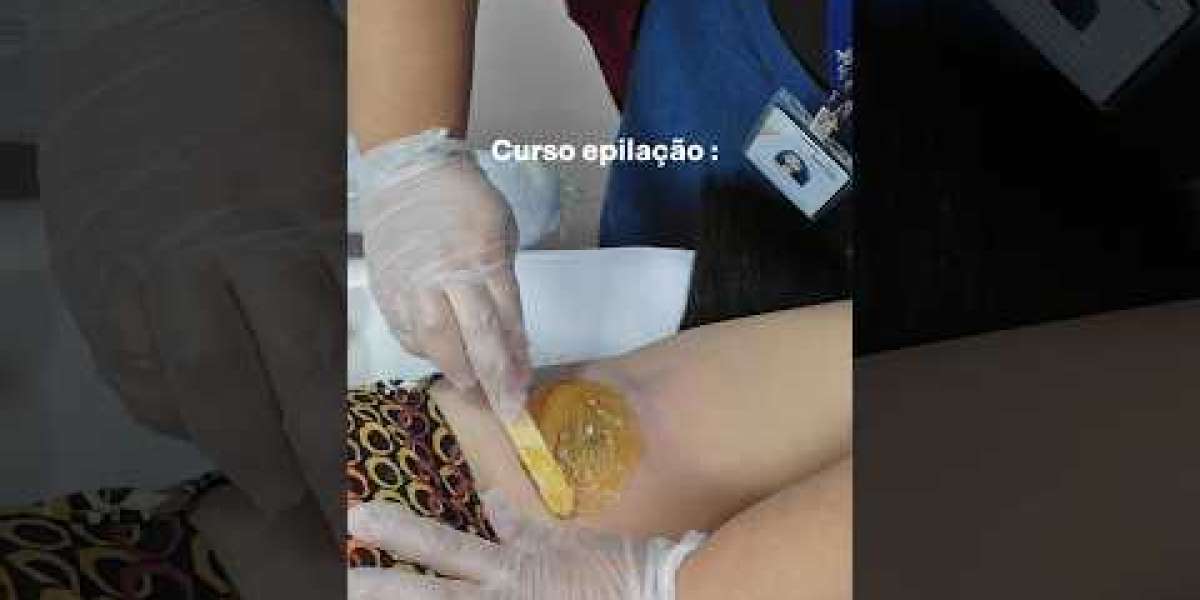 A Transformação da Carreira: A Importância da Pós-Graduação em Farmácia Estética para Farmacêuticos