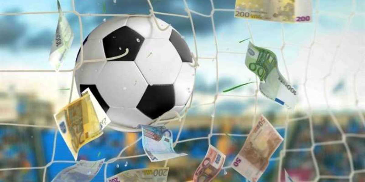 From Odds to Glory: Top 4 UK Platforms for Football Bets!